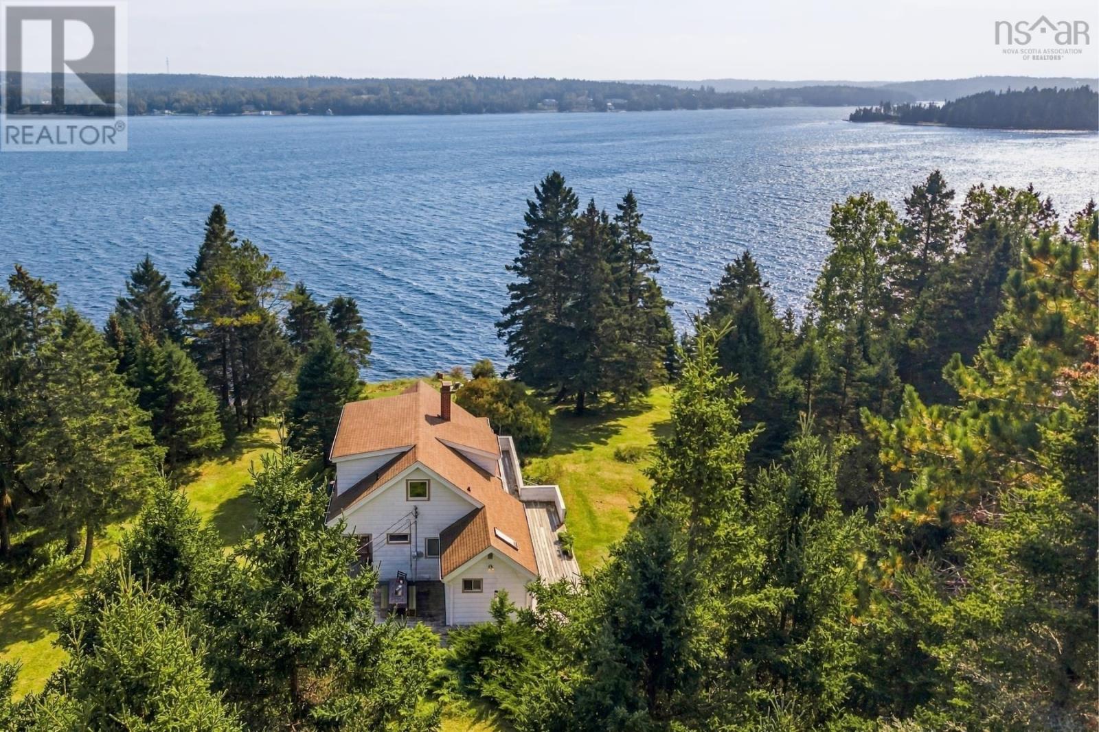 6850 St Margarets Bay Road Head Of St. Margarets Bay Nova Scotia Canada B3T1K5 3