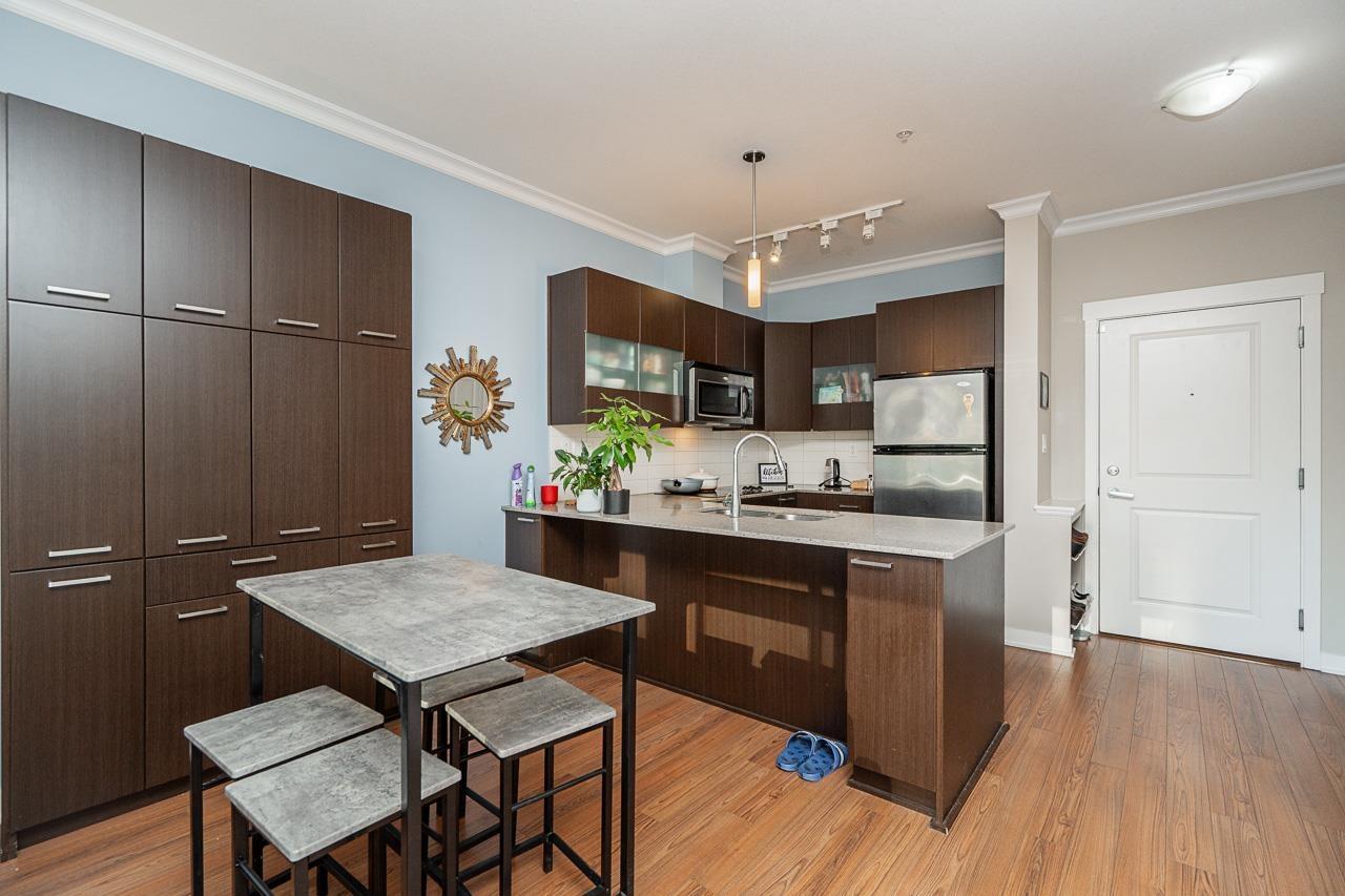 439 13321 102a Avenue, Surrey, British Columbia  V3T 1P6 - Photo 2 - R3174940