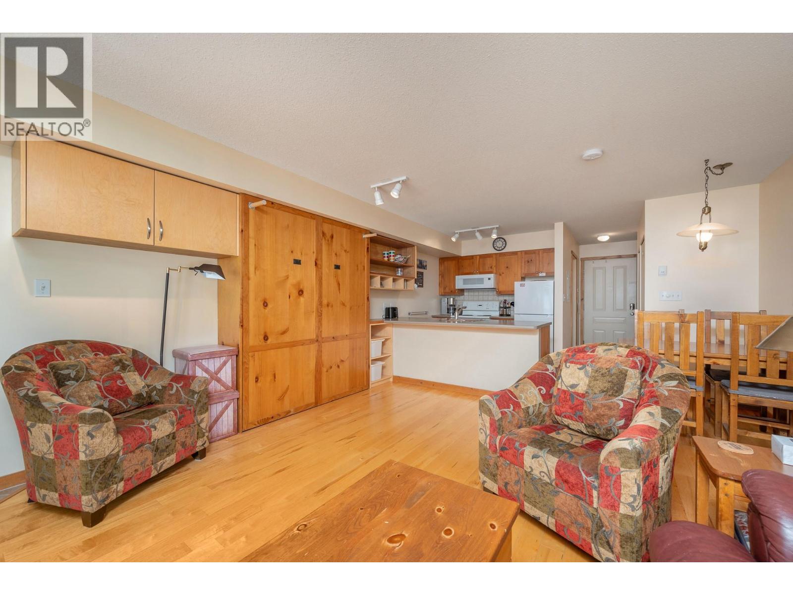 9808 Silver Star Road Unit# 202, Silver Star, British Columbia  V1B 3X4 - Photo 12 - 10402750
