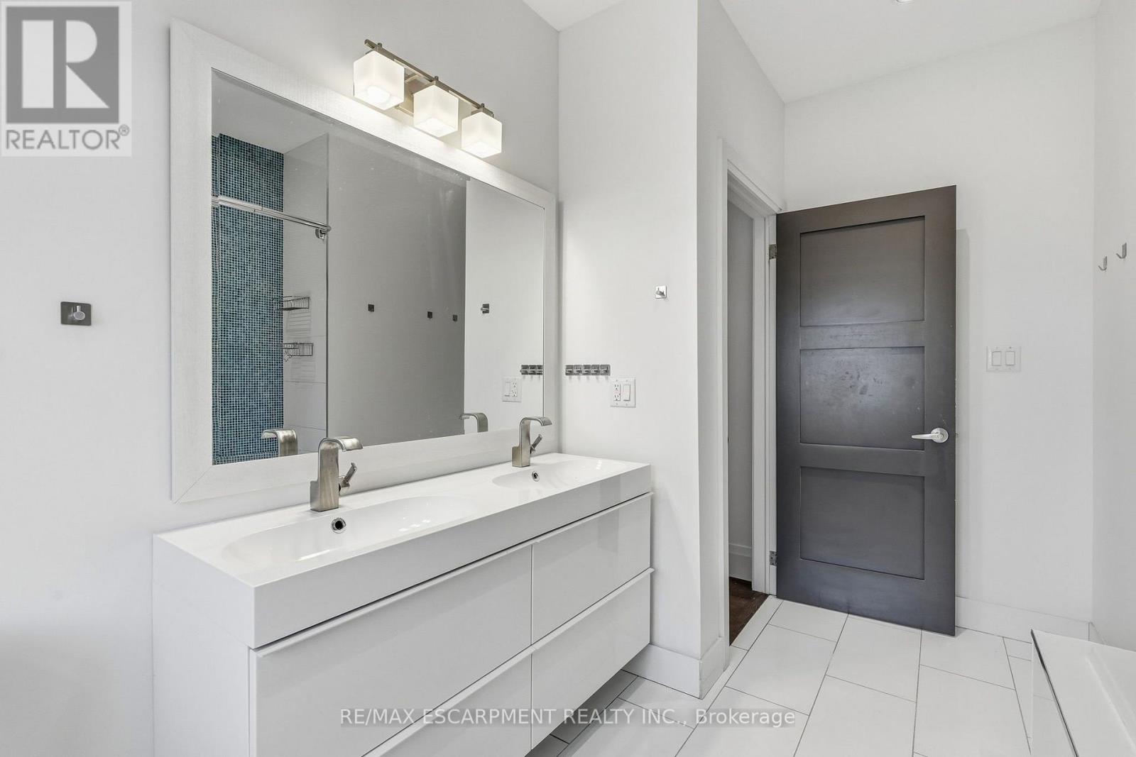 4 - 172 1/2 James Street N, Hamilton, Ontario  L8R 2L1 - Photo 16 - X13783078