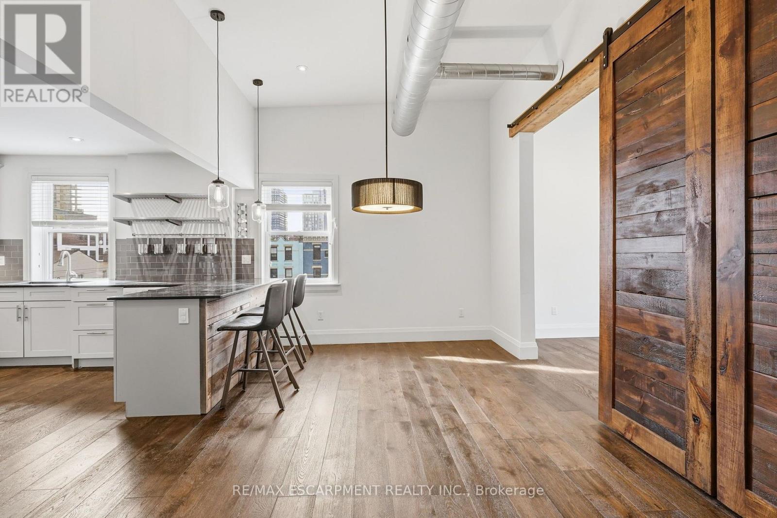 4 - 172 1/2 James Street N, Hamilton, Ontario  L8R 2L1 - Photo 6 - X13783078
