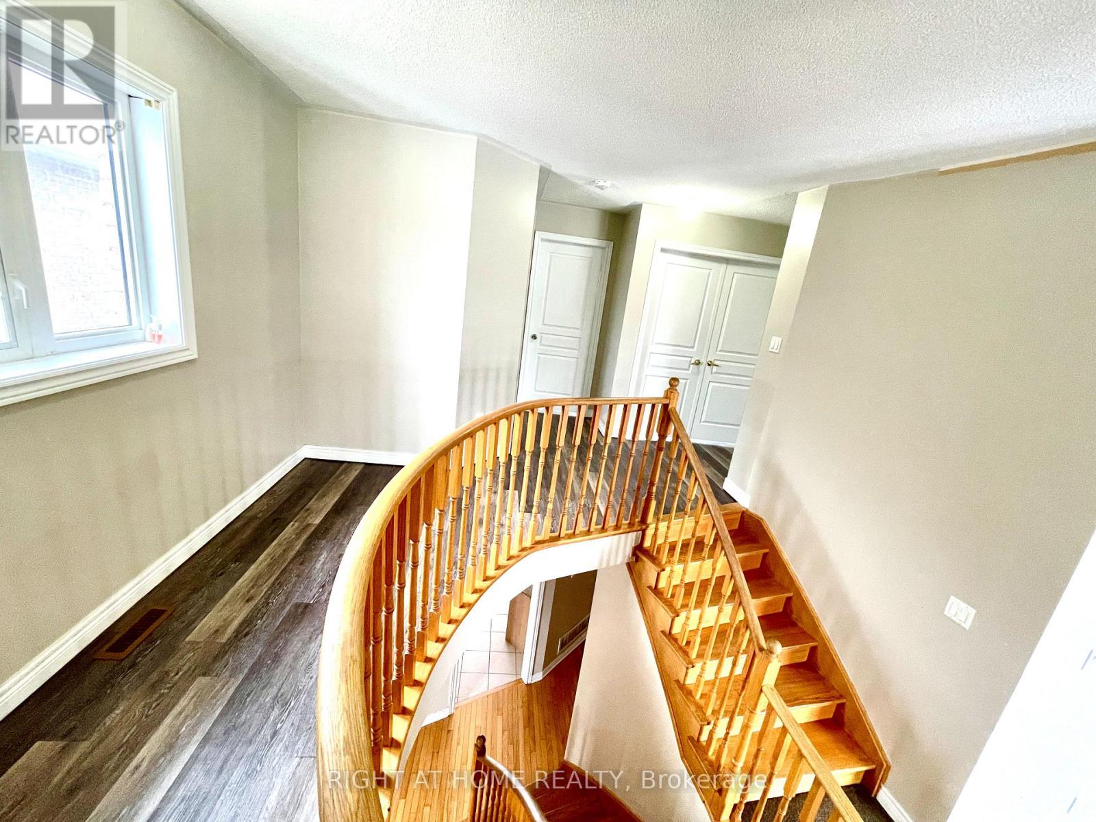 A - 10 Vanderbrink Drive, Brampton (Sandringham-Wellington), Ontario  L6R 0E5 - Photo 34 - W14034248