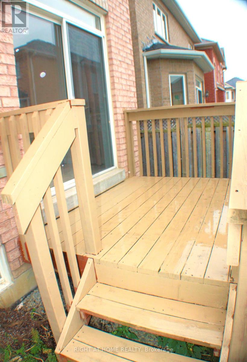 A - 10 Vanderbrink Drive, Brampton (Sandringham-Wellington), Ontario  L6R 0E5 - Photo 39 - W14034248