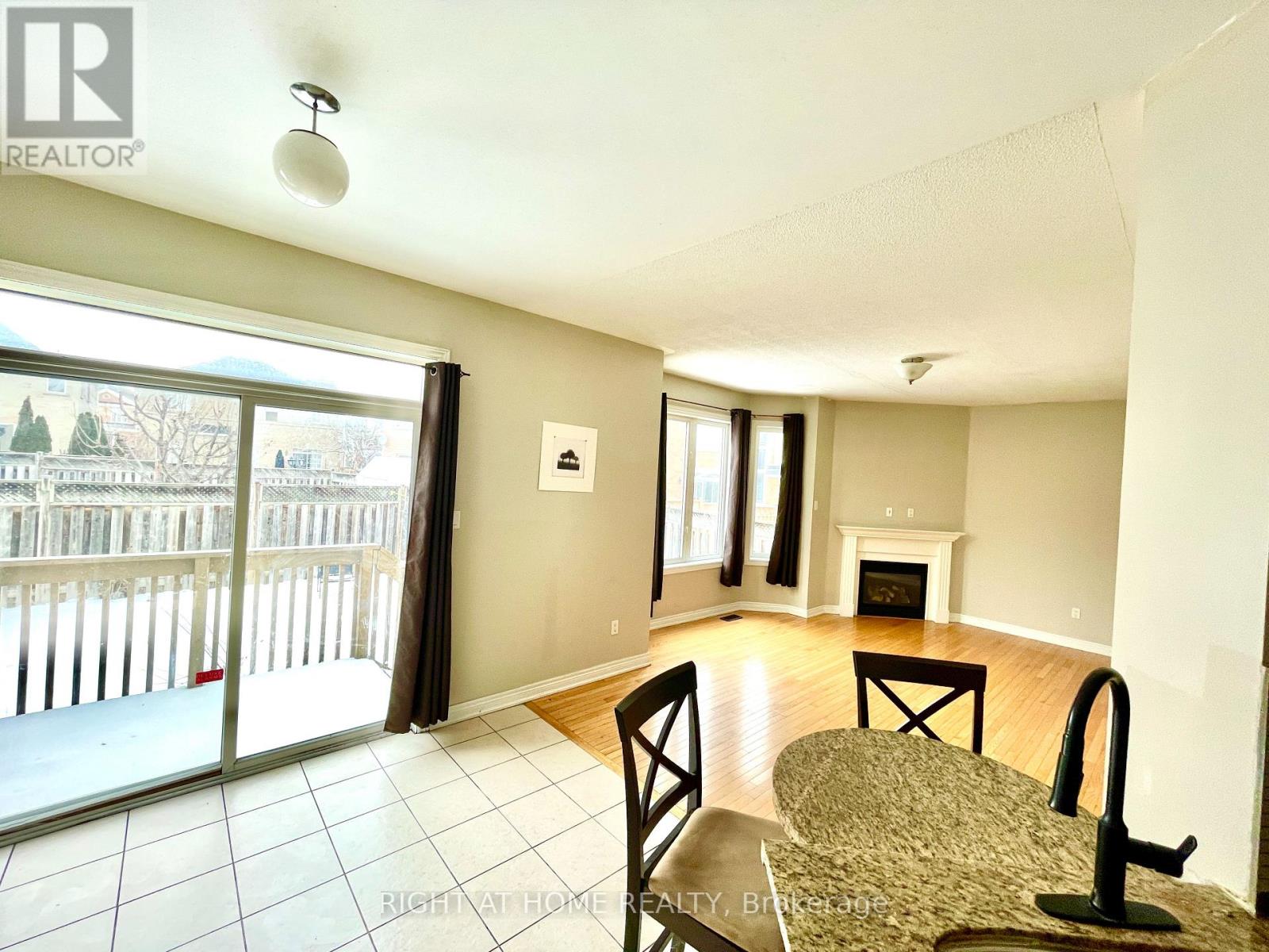 A - 10 Vanderbrink Drive, Brampton (Sandringham-Wellington), Ontario  L6R 0E5 - Photo 8 - W14034248