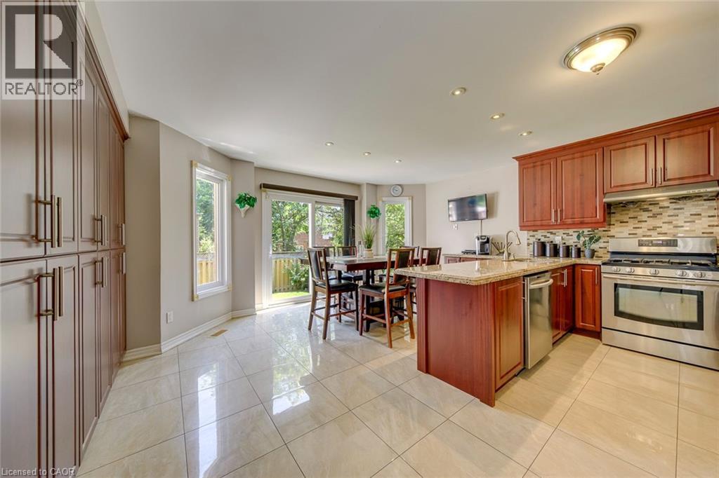 2442 Wynten Way, Oakville, Ontario  L6J 7K9 - Photo 11 - 40871109