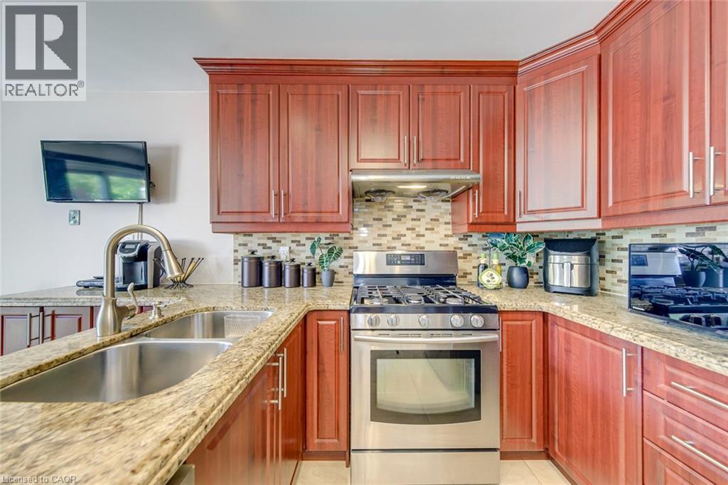 2442 Wynten Way, Oakville, Ontario  L6J 7K9 - Photo 13 - 40871109
