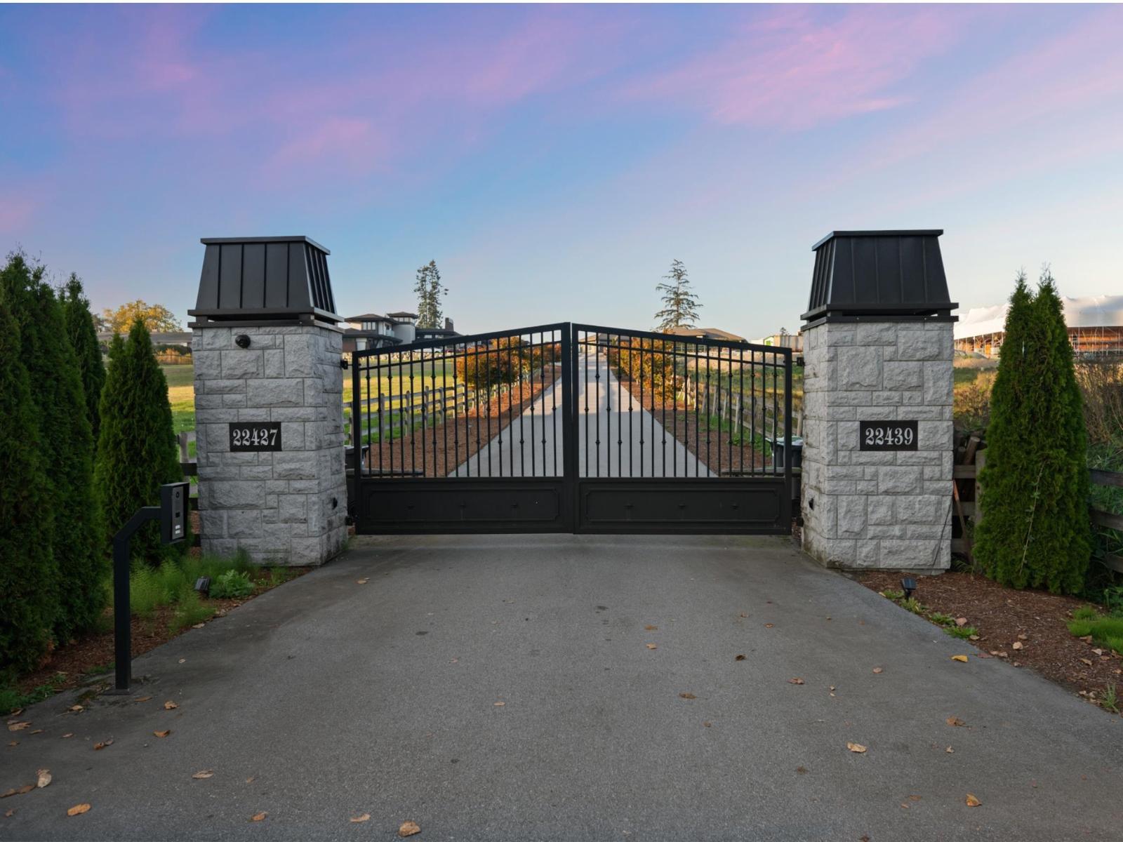 22439 96 Avenue, Langley, British Columbia  V1M 3T6 - Photo 2 - R3175492