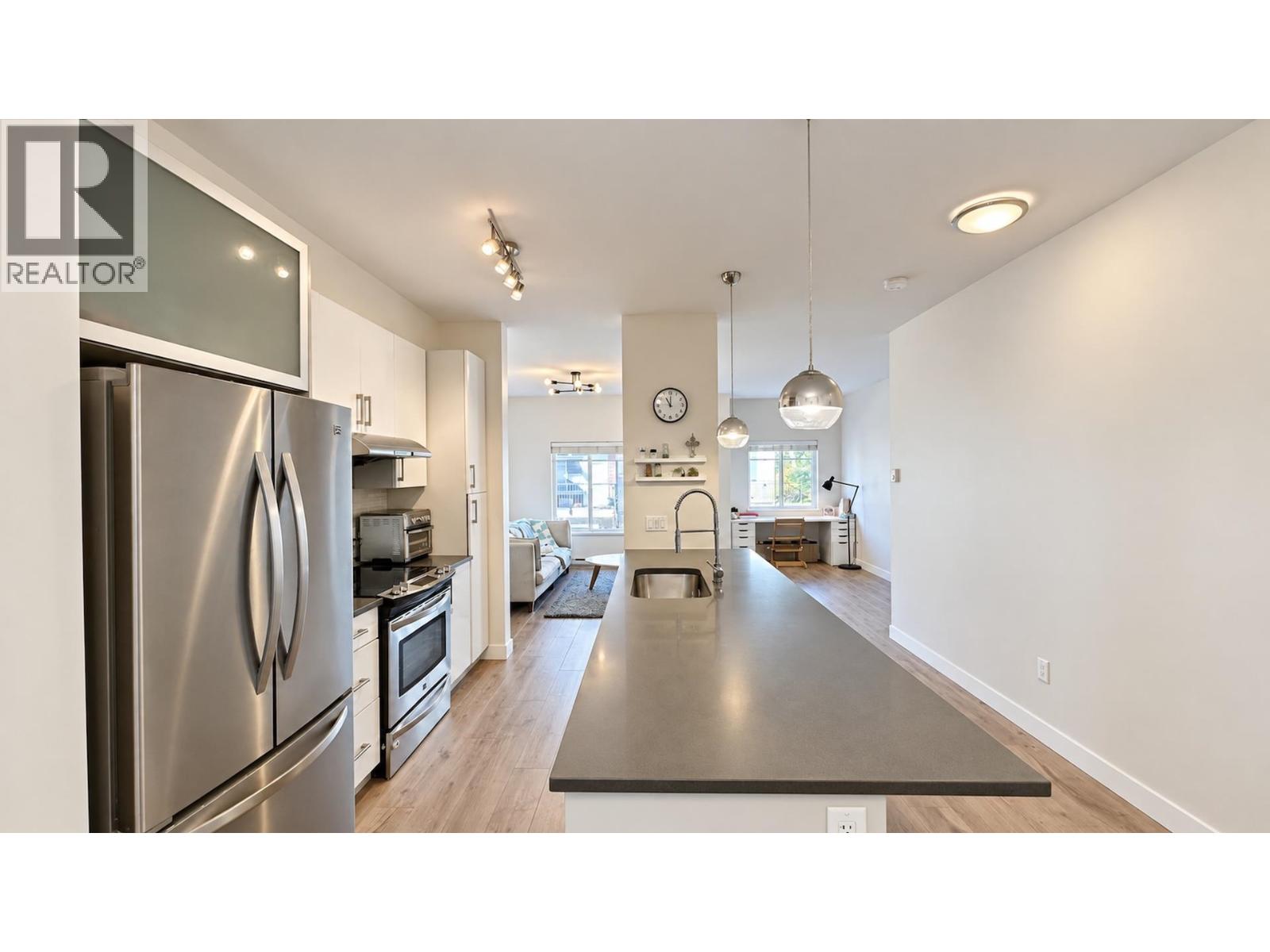 25 1219 Burke Mountain Street, Coquitlam, British Columbia  V3B 3H6 - Photo 11 - R3175058