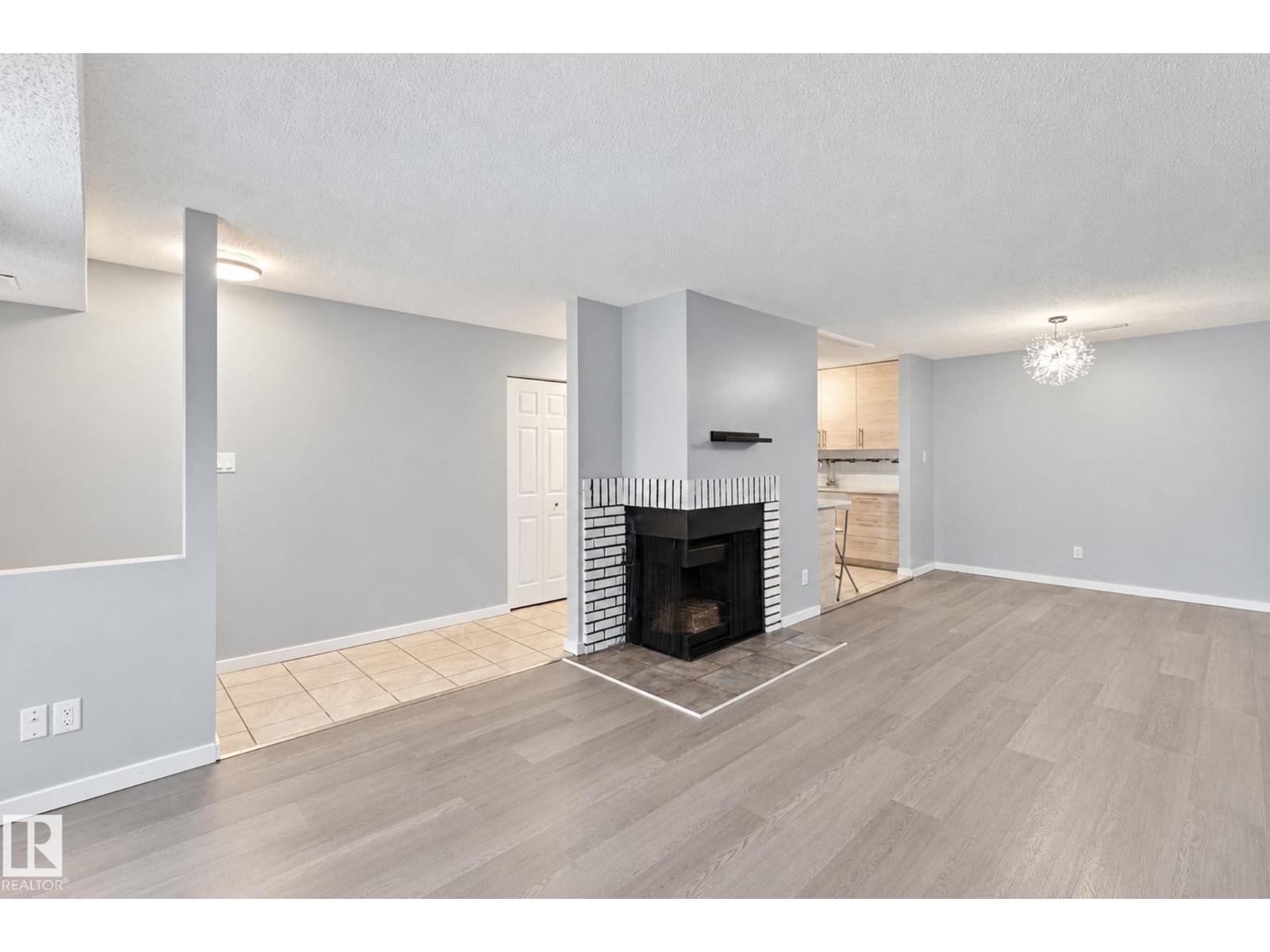 39 3111 142 AV NW