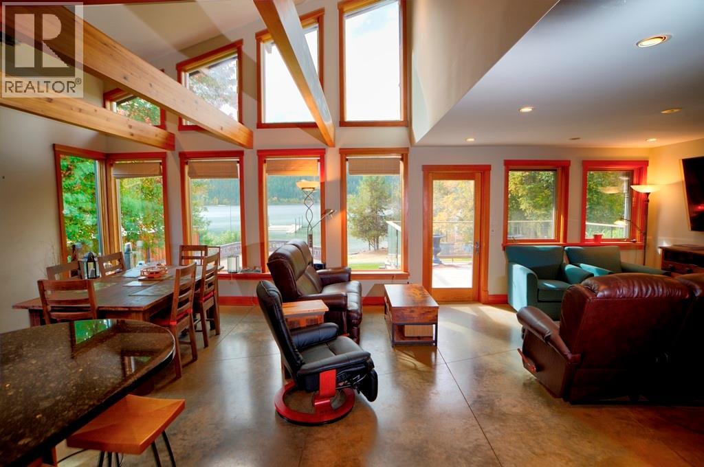 4662 Crescent Road, Nelson, British Columbia  V1L 6N3 - Photo 11 - 10403456