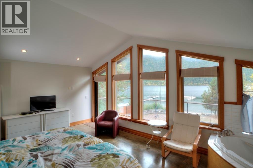4662 Crescent Road, Nelson, British Columbia  V1L 6N3 - Photo 15 - 10403456