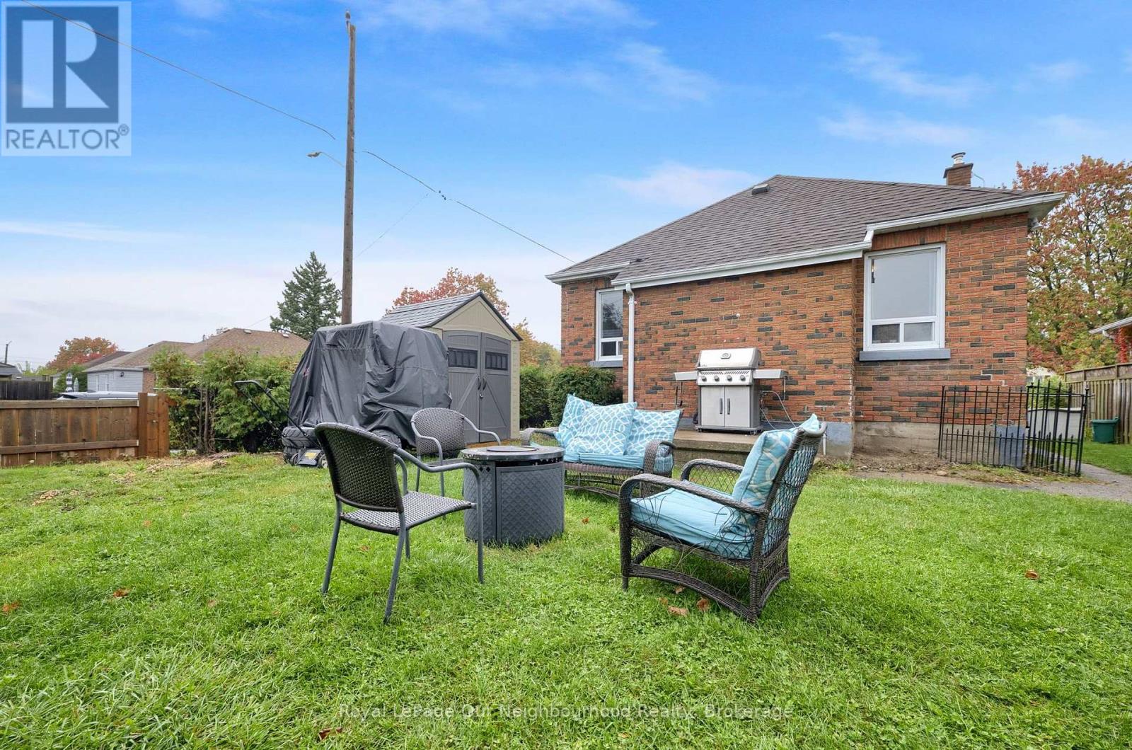 312 Gibbons Street, Oshawa (Mclaughlin), Ontario  L1J 4Y8 - Photo 36 - E14034282