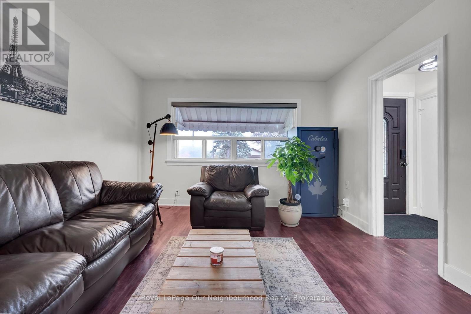 312 Gibbons Street, Oshawa (Mclaughlin), Ontario  L1J 4Y8 - Photo 8 - E14034282
