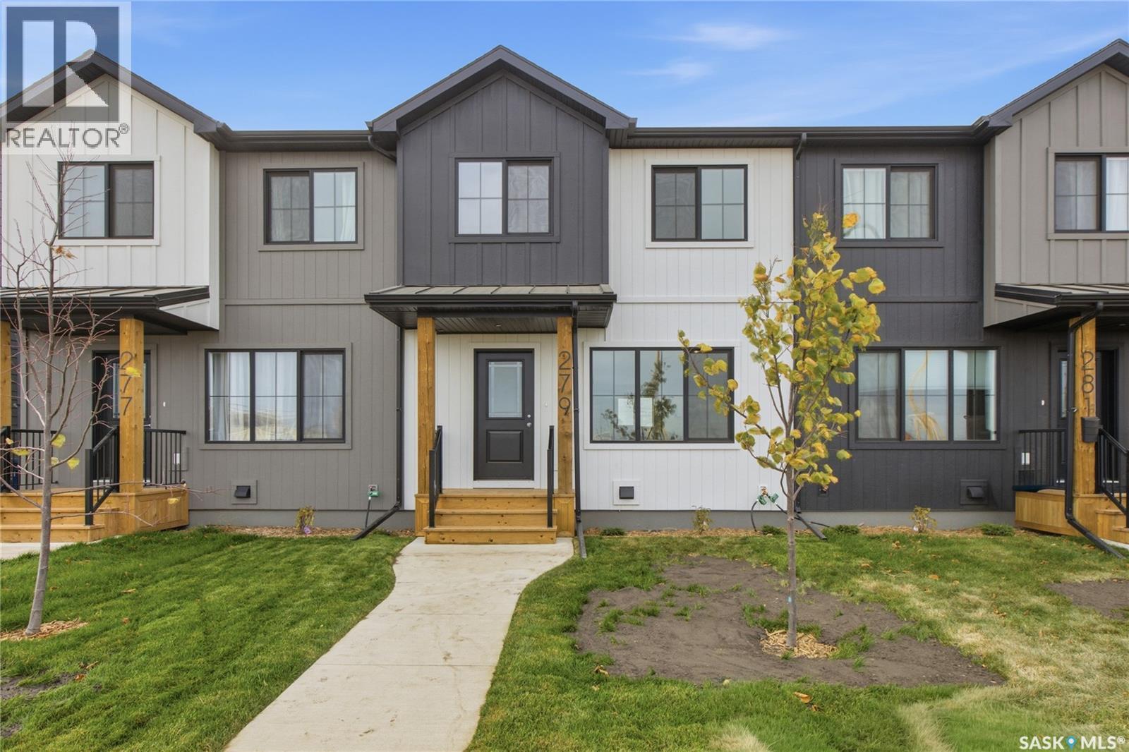 279 Mark Bend, Saskatoon, Saskatchewan  S7V 2B8 - Photo 1 - SK051143