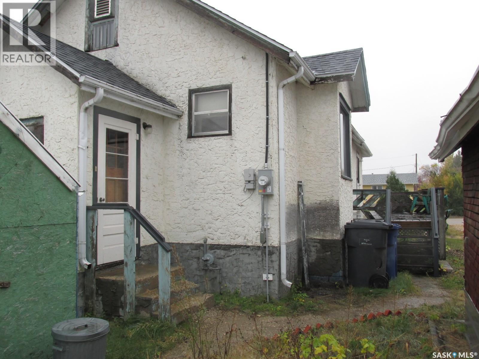 2911 Albert Street, Carrot River, Saskatchewan  S0E 0L0 - Photo 3 - SK051133