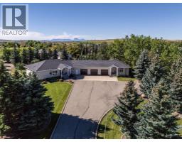 305 9 Street W, Cardston, Alberta