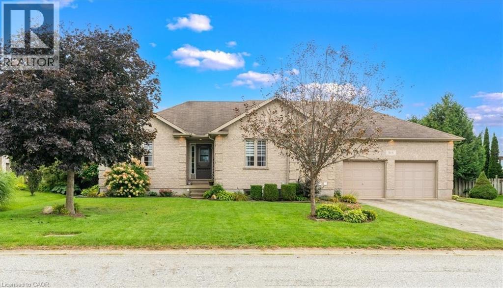 515 WOODWARD Drive, Mount Brydges, Ontario