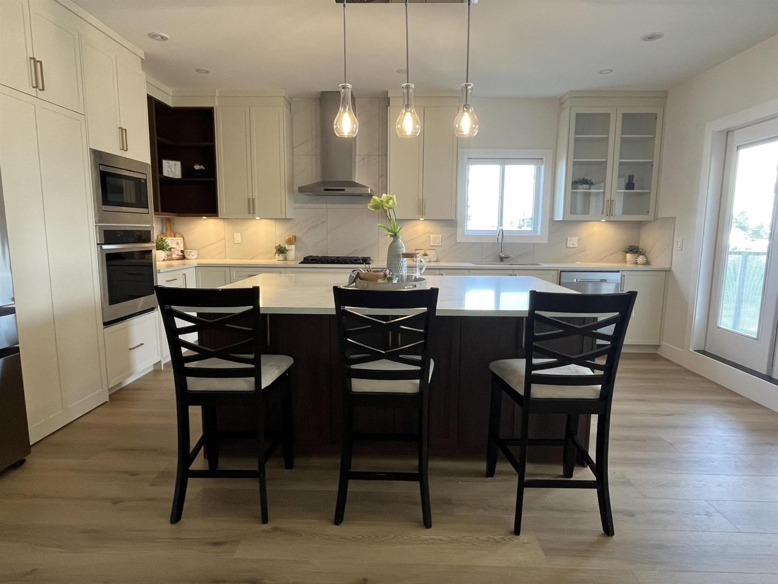 6042 ARLINGTON DRIVE|Sardis South