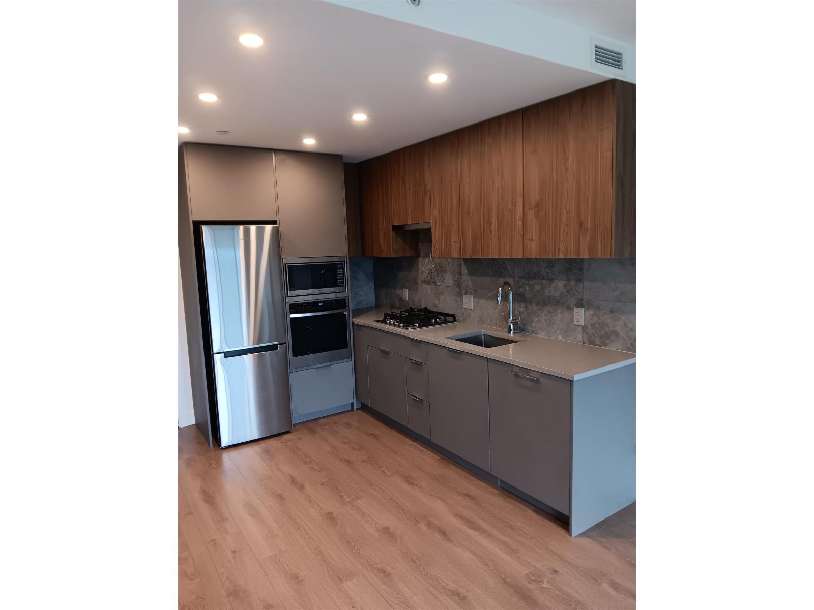 1806 13359 OLD YALE ROAD
