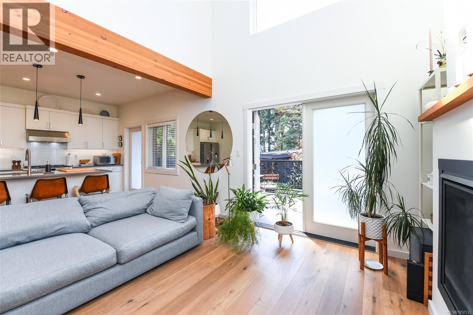 C 221 Glacier View Dr