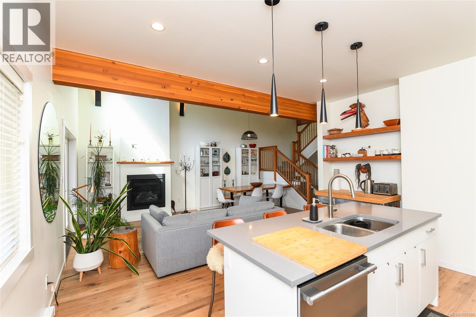 C 221 Glacier View Dr