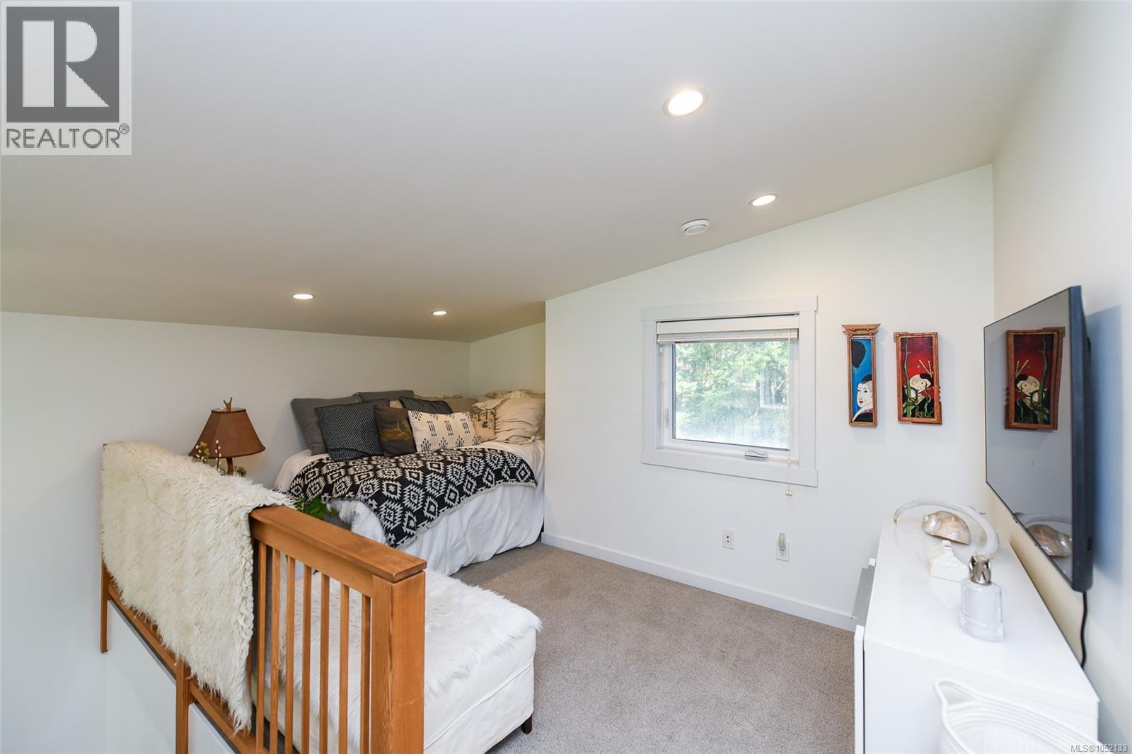 C 221 Glacier View Dr