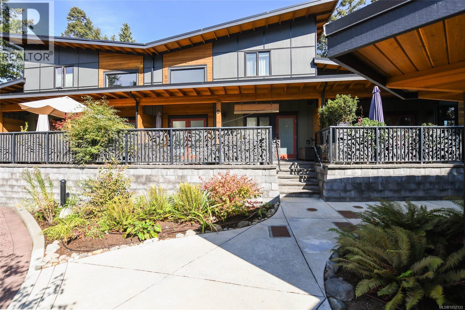 C 221 Glacier View Dr