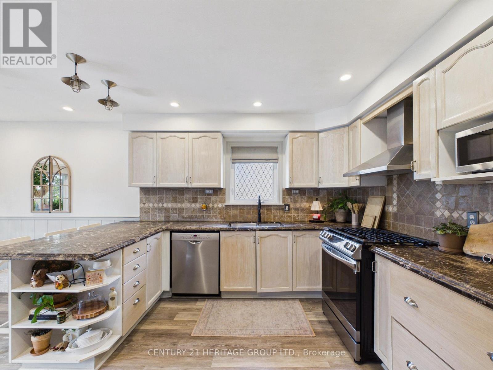 41 Mills Court, Bradford West Gwillimbury, Ontario  L3Z 2Y2 - Photo 26 - N14034262