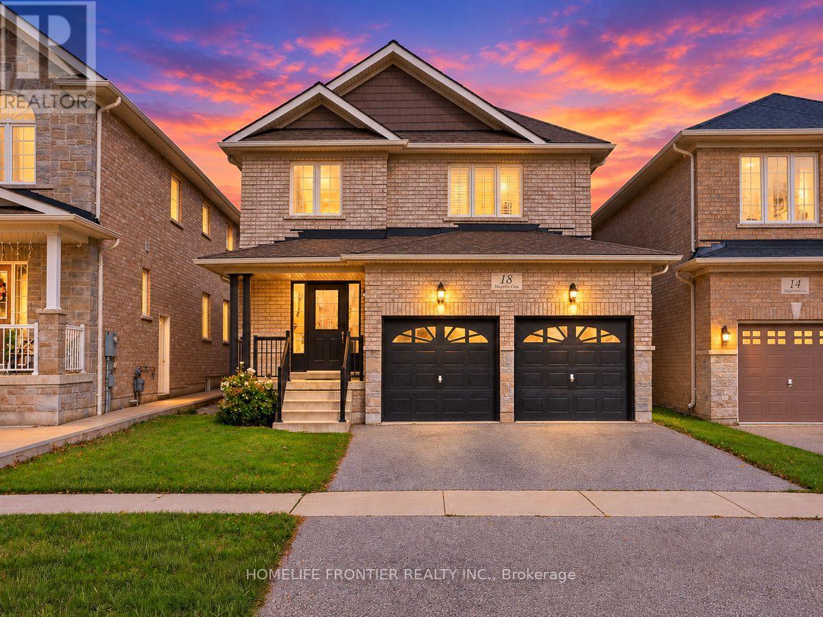 18 Hopkins Crescent, Bradford West Gwillimbury, Ontario  L3Z 0R6 - Photo 4 - N14034290