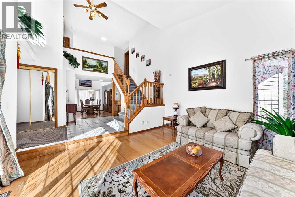 127 Edgebrook Circle NW