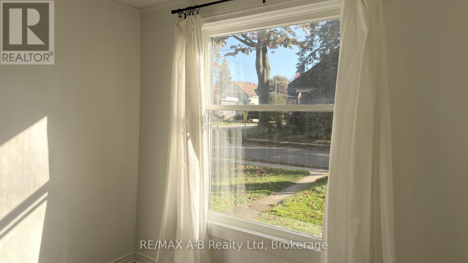 92 East Gore Street, Stratford, Ontario  N5A 3X5 - Photo 14 - X14033846