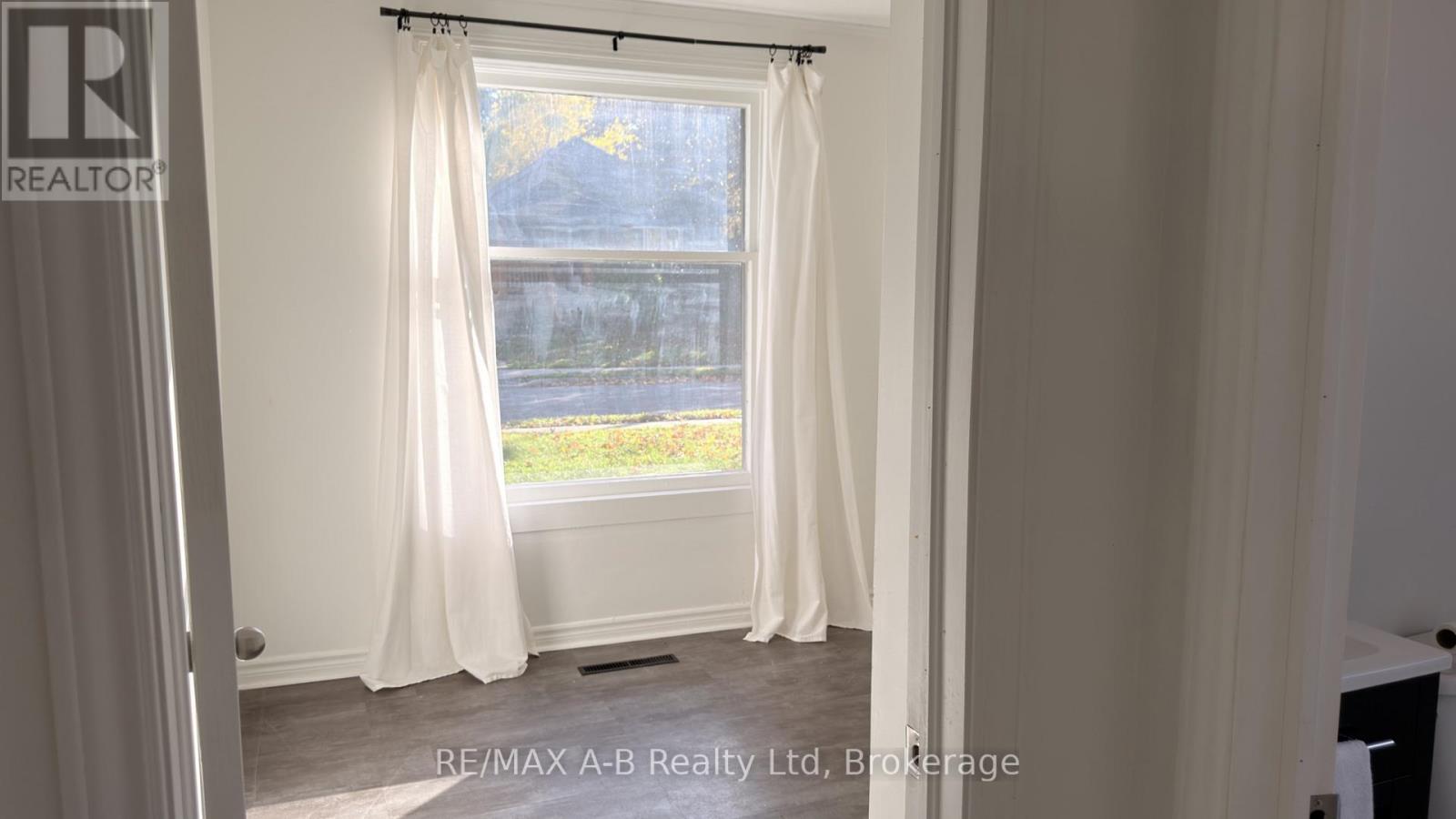 92 East Gore Street, Stratford, Ontario  N5A 3X5 - Photo 12 - X14033846