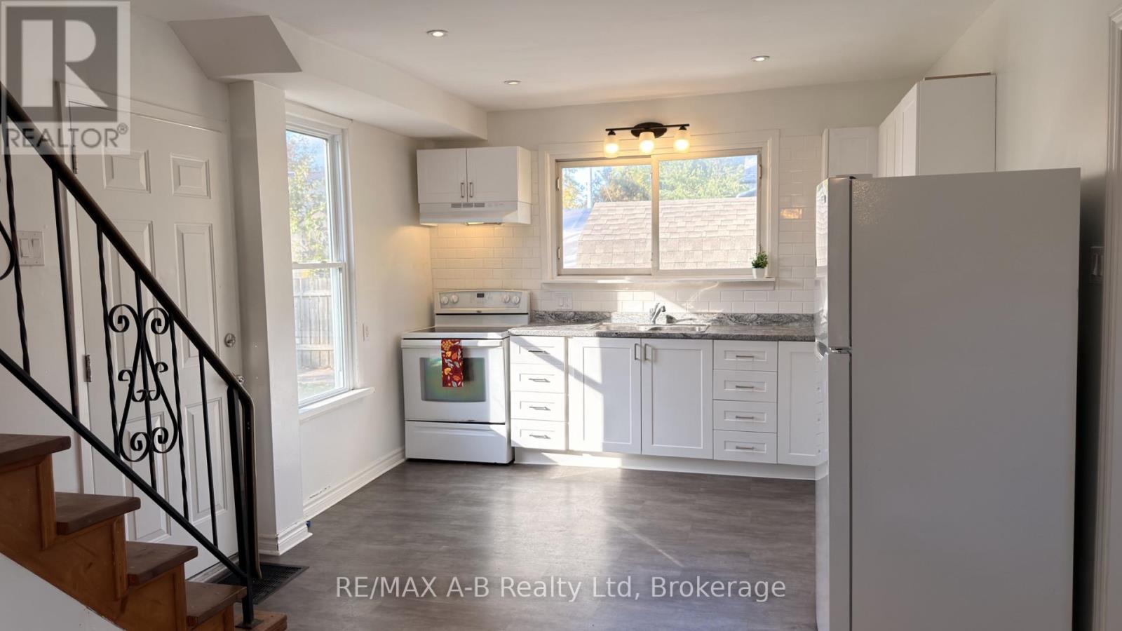 92 East Gore Street, Stratford, Ontario  N5A 3X5 - Photo 18 - X14033846