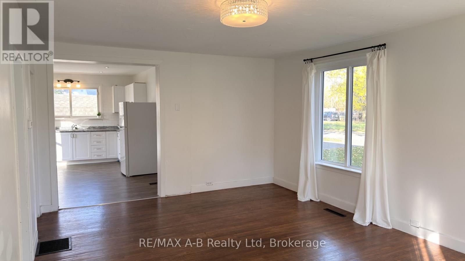 92 East Gore Street, Stratford, Ontario  N5A 3X5 - Photo 8 - X14033846