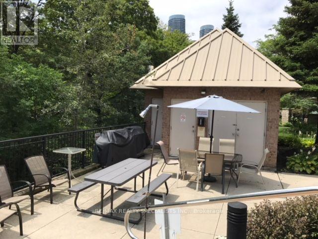 1502 - 200 Burnhamthorpe Road E, Mississauga, Ontario  L5A 4L4 - Photo 2 - W14034258