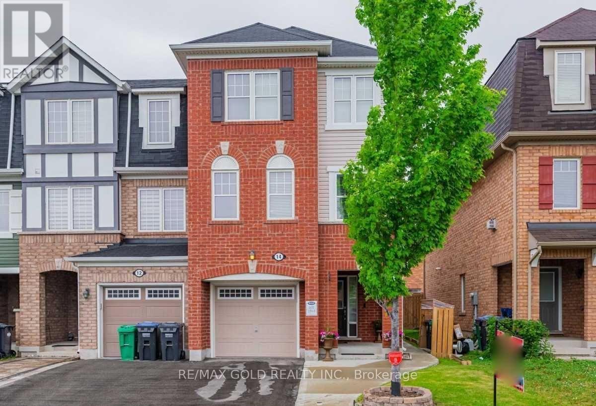 14 MEMORY LANE, Brampton, Ontario