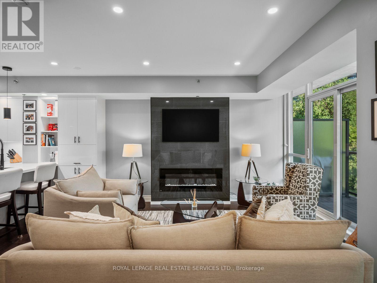 108 - 2230 Lake Shore Boulevard W, Toronto (Mimico), Ontario  M8V 0B2 - Photo 9 - W14034276