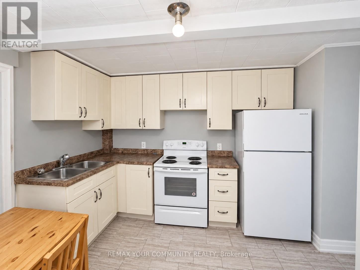 Unit 2 - 66 Prospect Street, Newmarket, Ontario  L3Y 3S9 - Photo 4 - N13882342