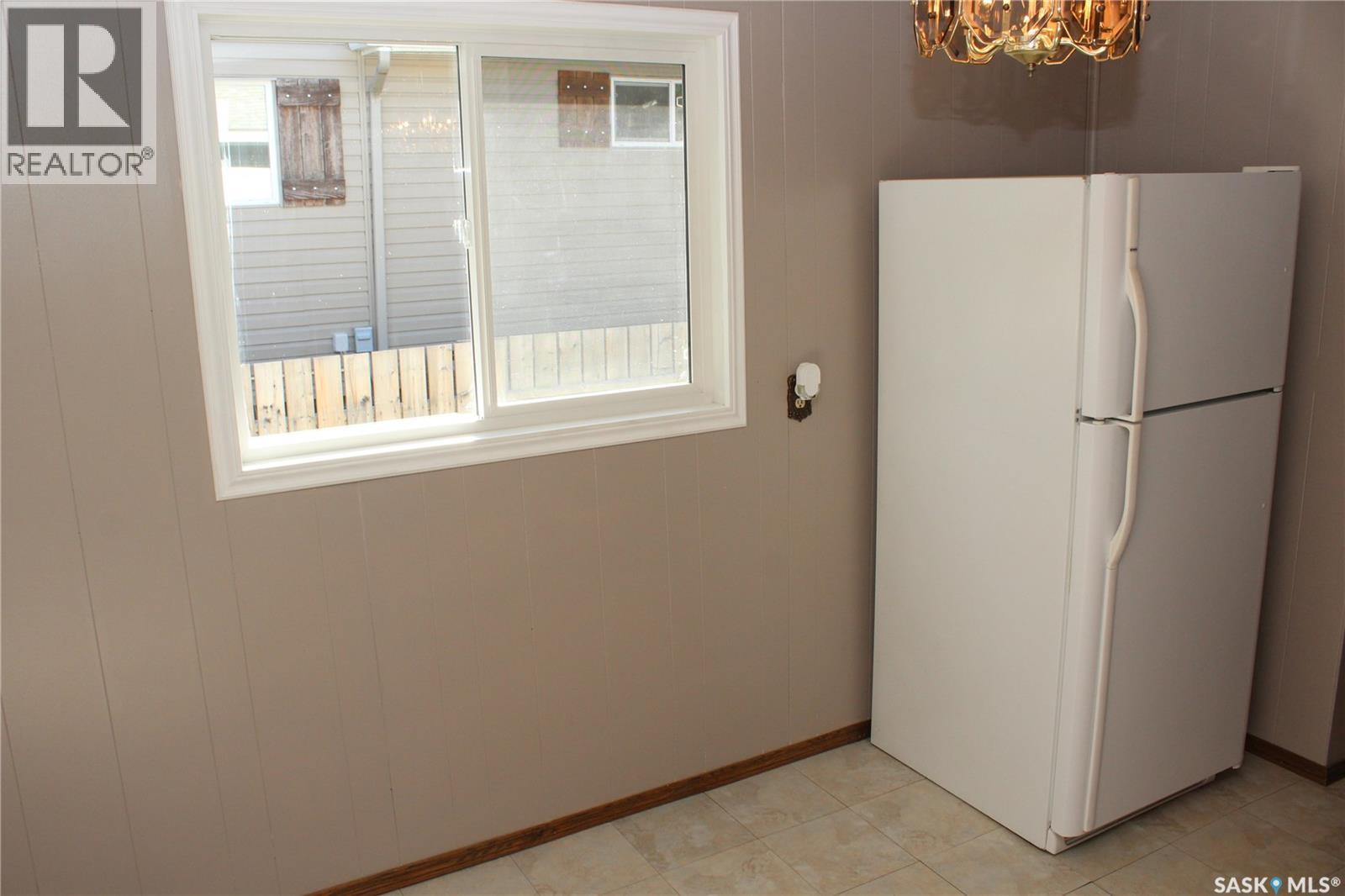 1728 Connaught Street, Regina, Saskatchewan  S4T 4T2 - Photo 7 - SK051137