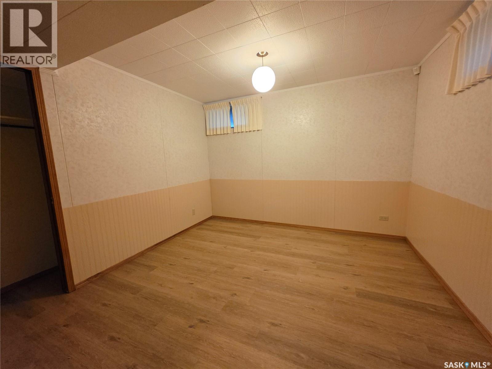 460 7th Avenue Se, Swift Current, Saskatchewan  S9H 3P9 - Photo 19 - SK051134
