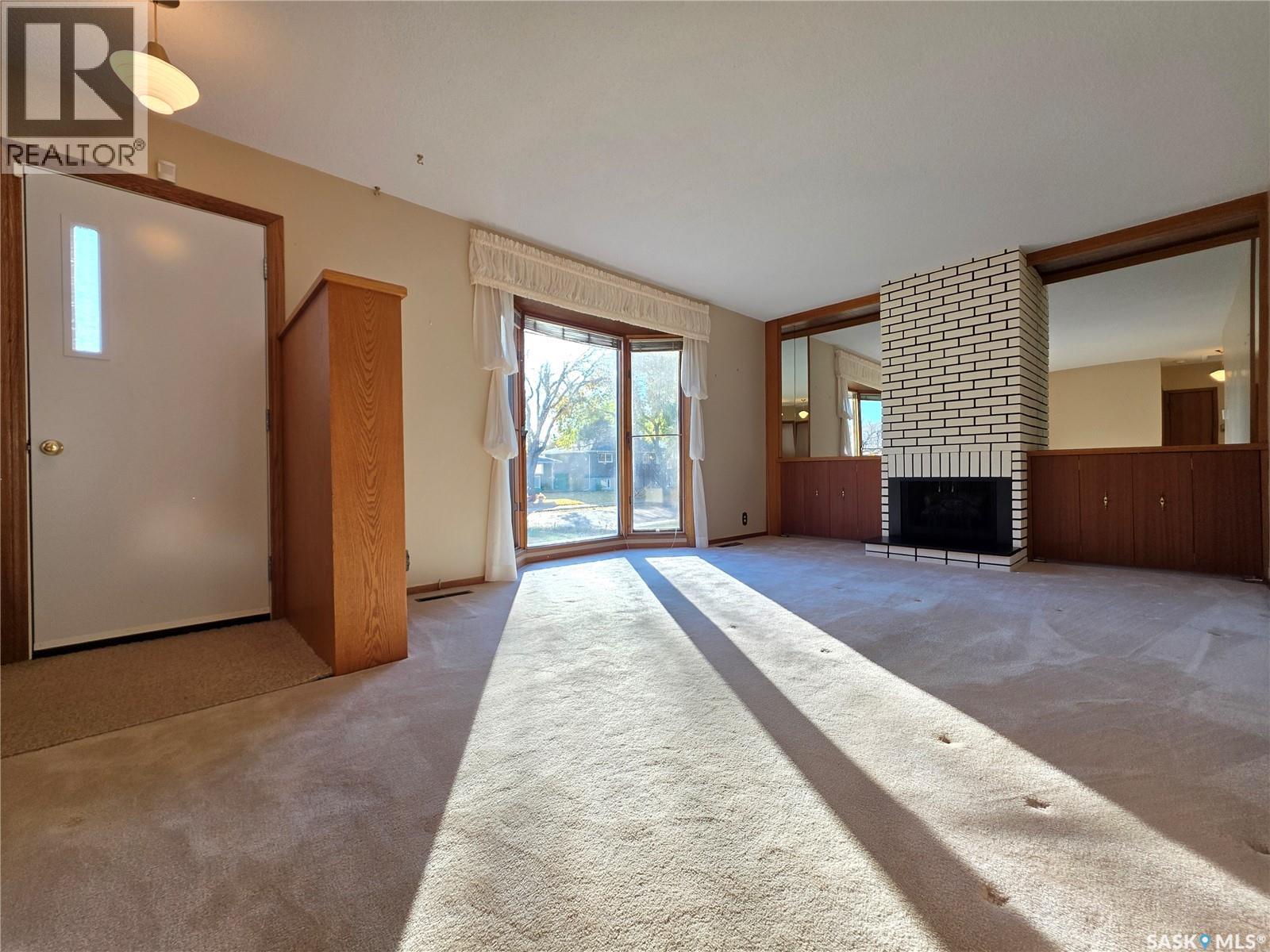 460 7th Avenue Se, Swift Current, Saskatchewan  S9H 3P9 - Photo 8 - SK051134
