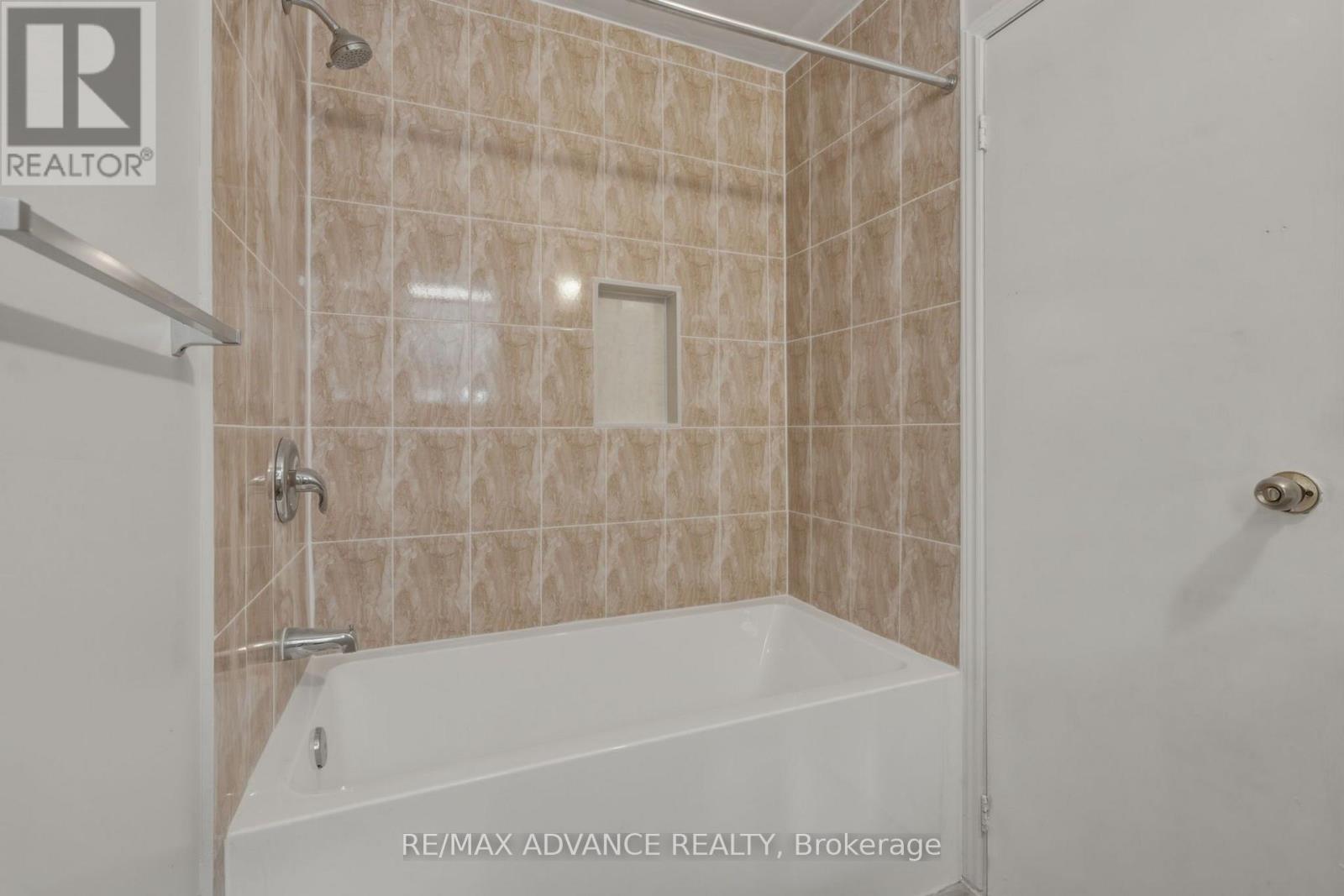 82a Augusta Avenue, Toronto, Ontario  M5T 2L1 - Photo 18 - C13877000