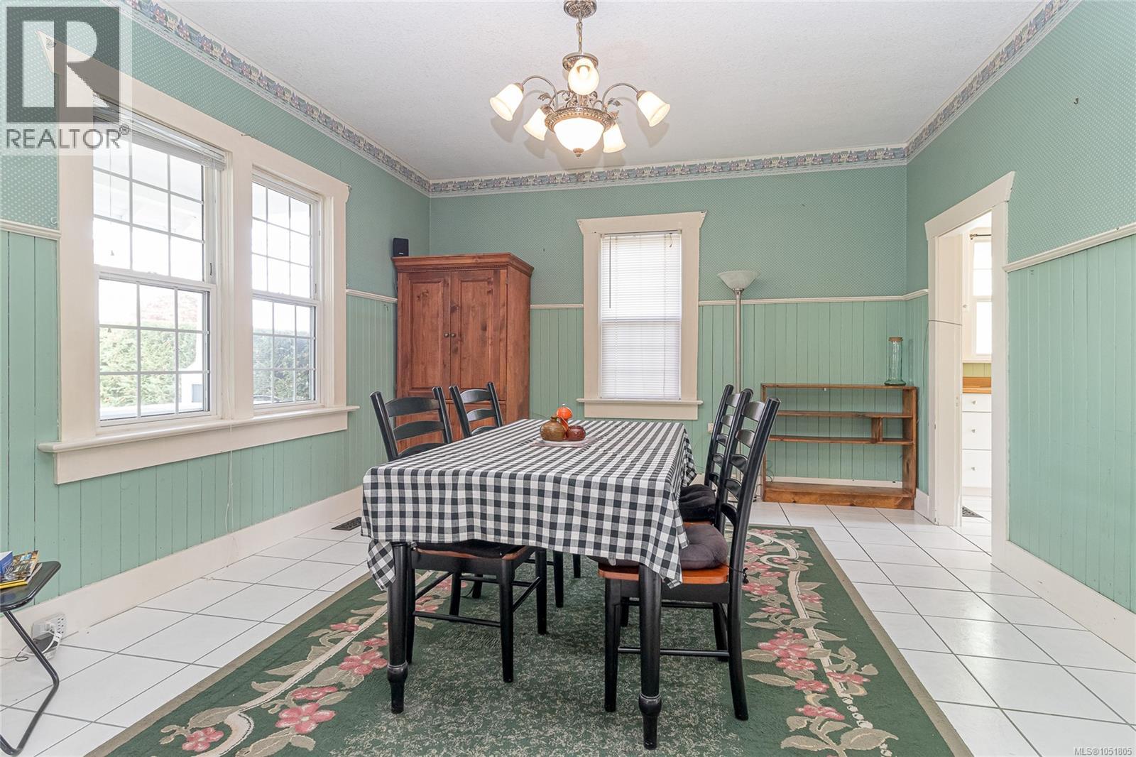 9945 Cedar St