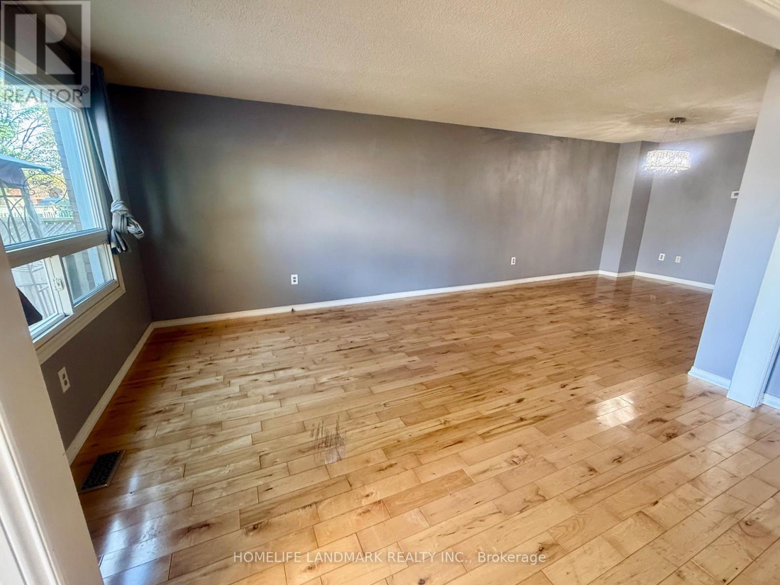 23 Wallace Drive, Barrie, Ontario  L4N 7E2 - Photo 36 - S14034312