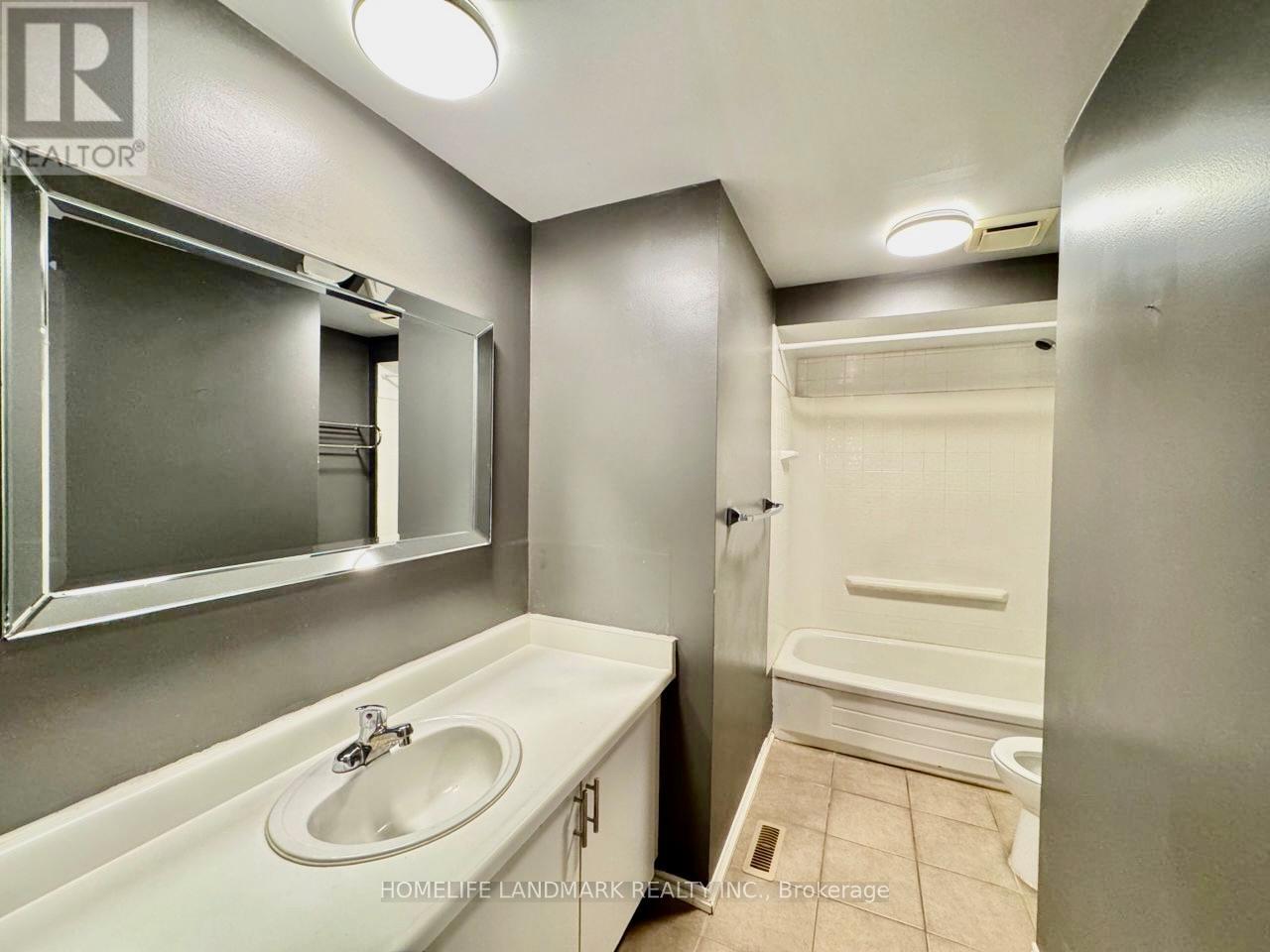 23 Wallace Drive, Barrie, Ontario  L4N 7E2 - Photo 35 - S14034312