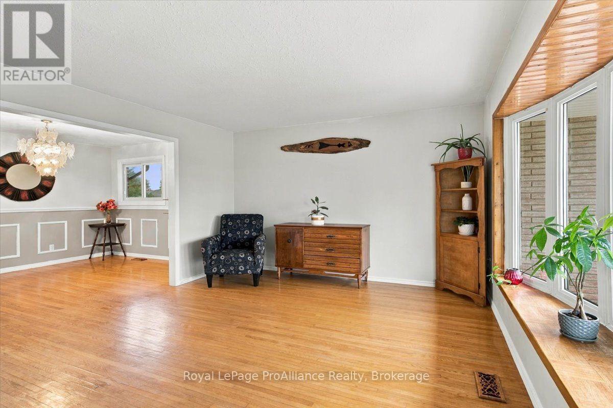106 Burns Avenue, Quinte West, Ontario  K8N 4Z2 - Photo 10 - X14033880