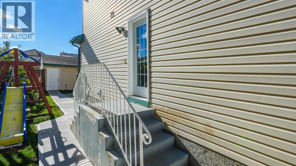 291 Taravista Street NE