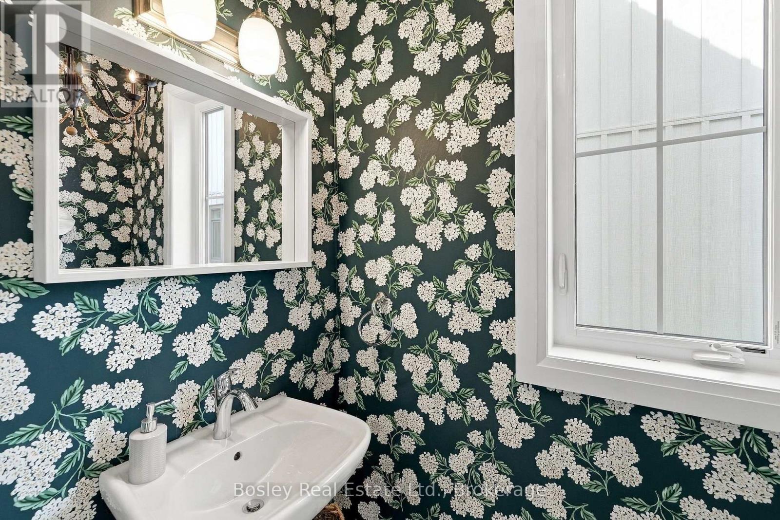 242 Courtland Street, Blue Mountains, Ontario L9Y 0R4 - Photo 6 - X14034346