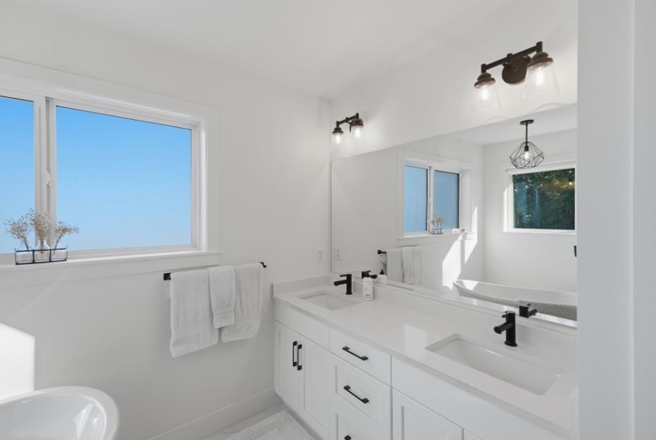 9 7259 RAMSAY PLACE|Eastern Hillsides