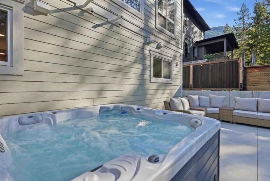 9 7259 RAMSAY PLACE|Eastern Hillsides